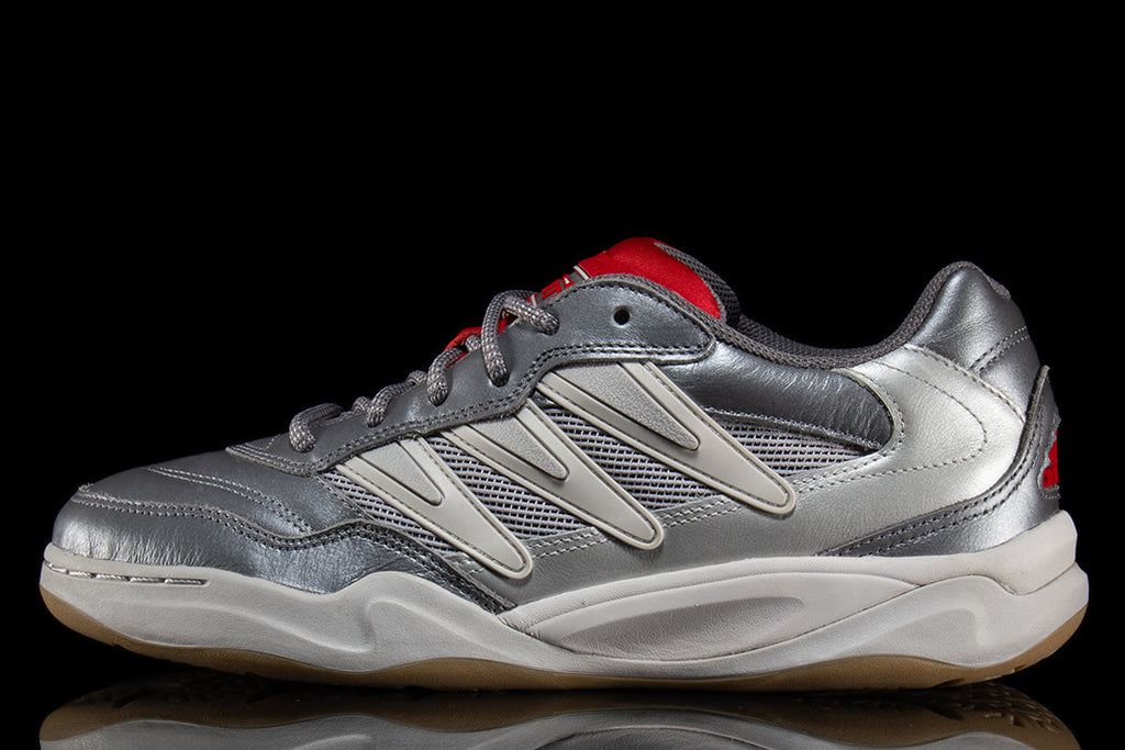 Predator 94 ST