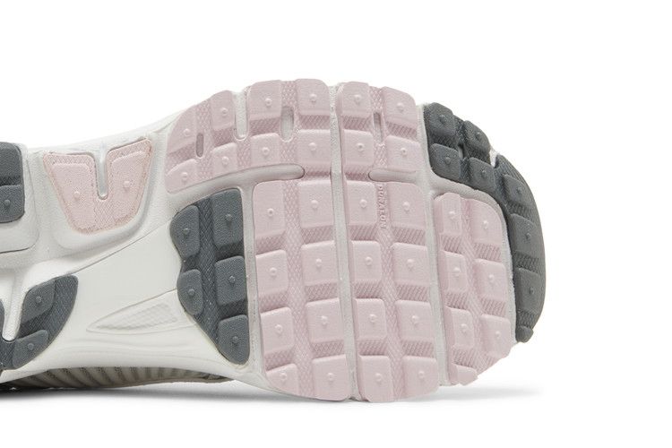 Nike Zoom Vomero 5 520 Pack White Pink (Women's)
