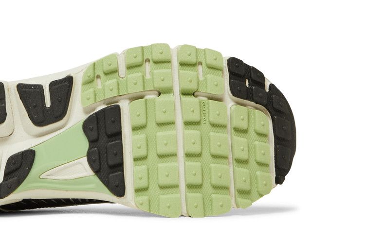 Nike Zoom Vomero 5 Cobblestone Flat Pewter (Women's)