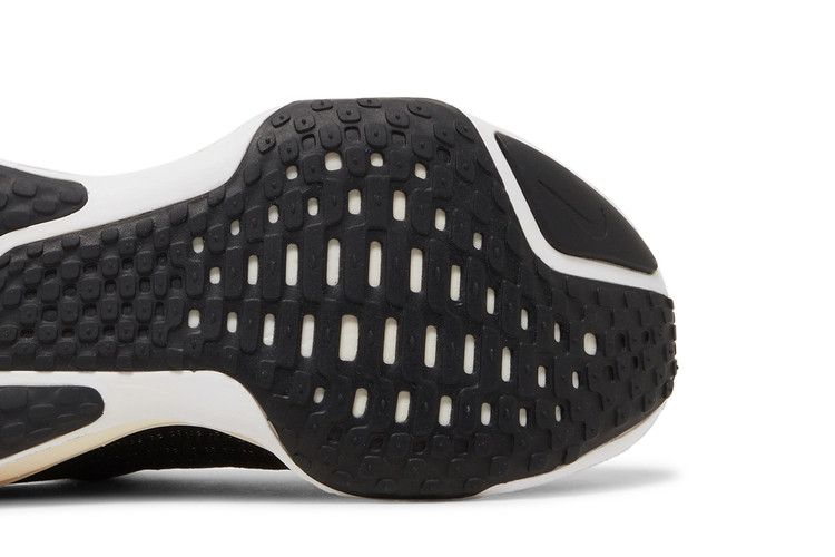 Nike ZoomX Invincible Run 3 Black White