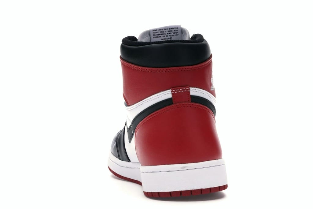 Air Jordan 1 Retro Black Toe 2016 (555088-125)
