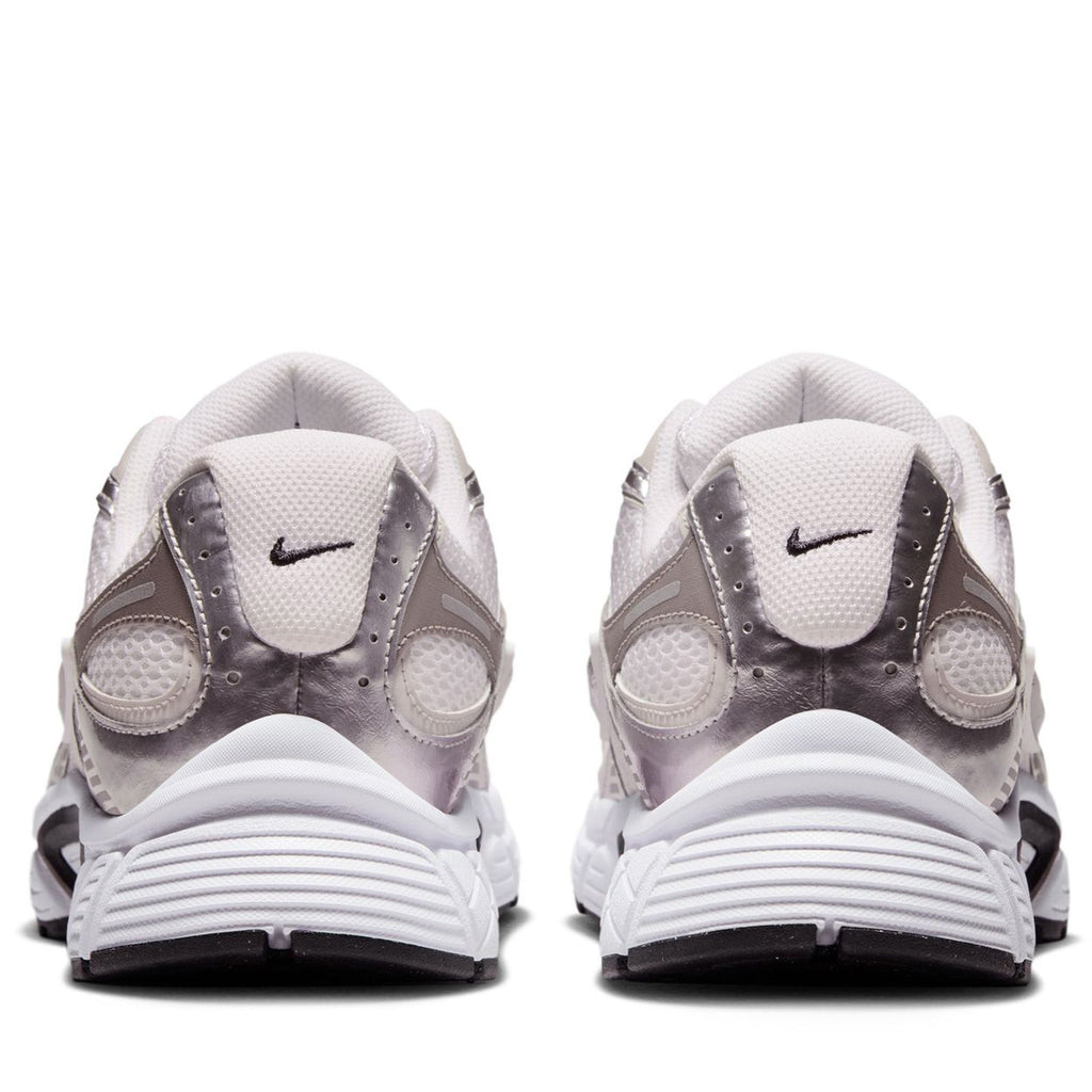 Nike V5 RNR - White/Black