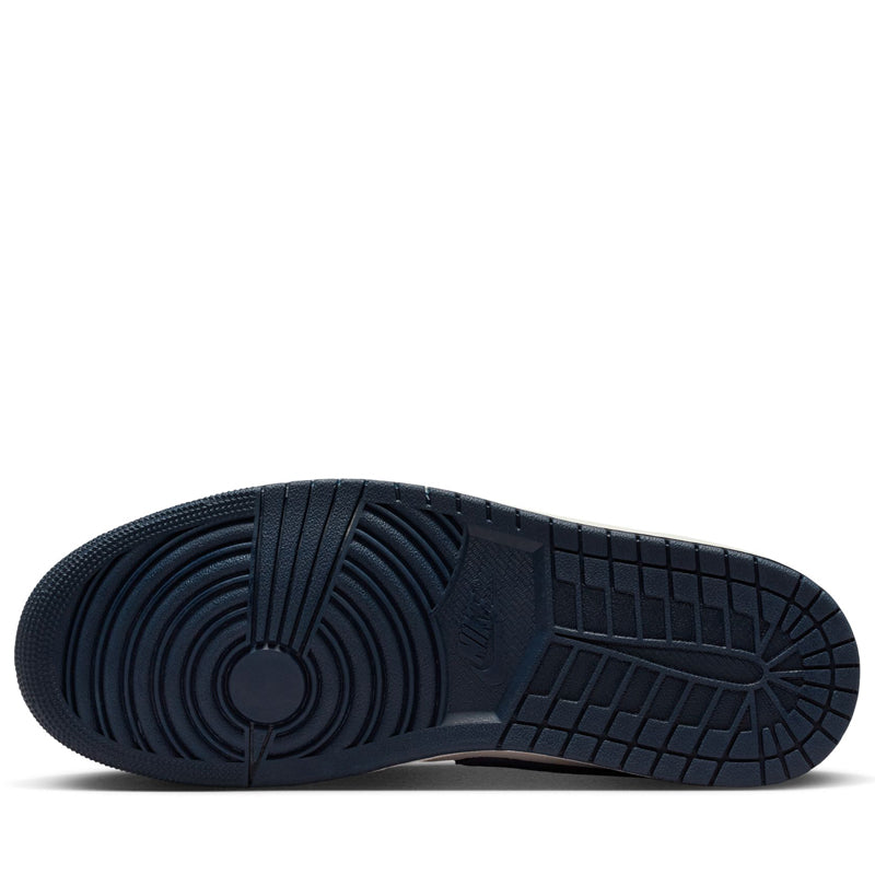 Air Jordan 1 Low SE - Obsidian/University Gold
