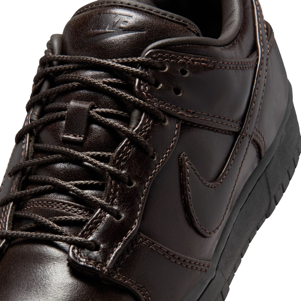NIKE DUNK LOW RETRO PRM QS - CLASSIC BROWN