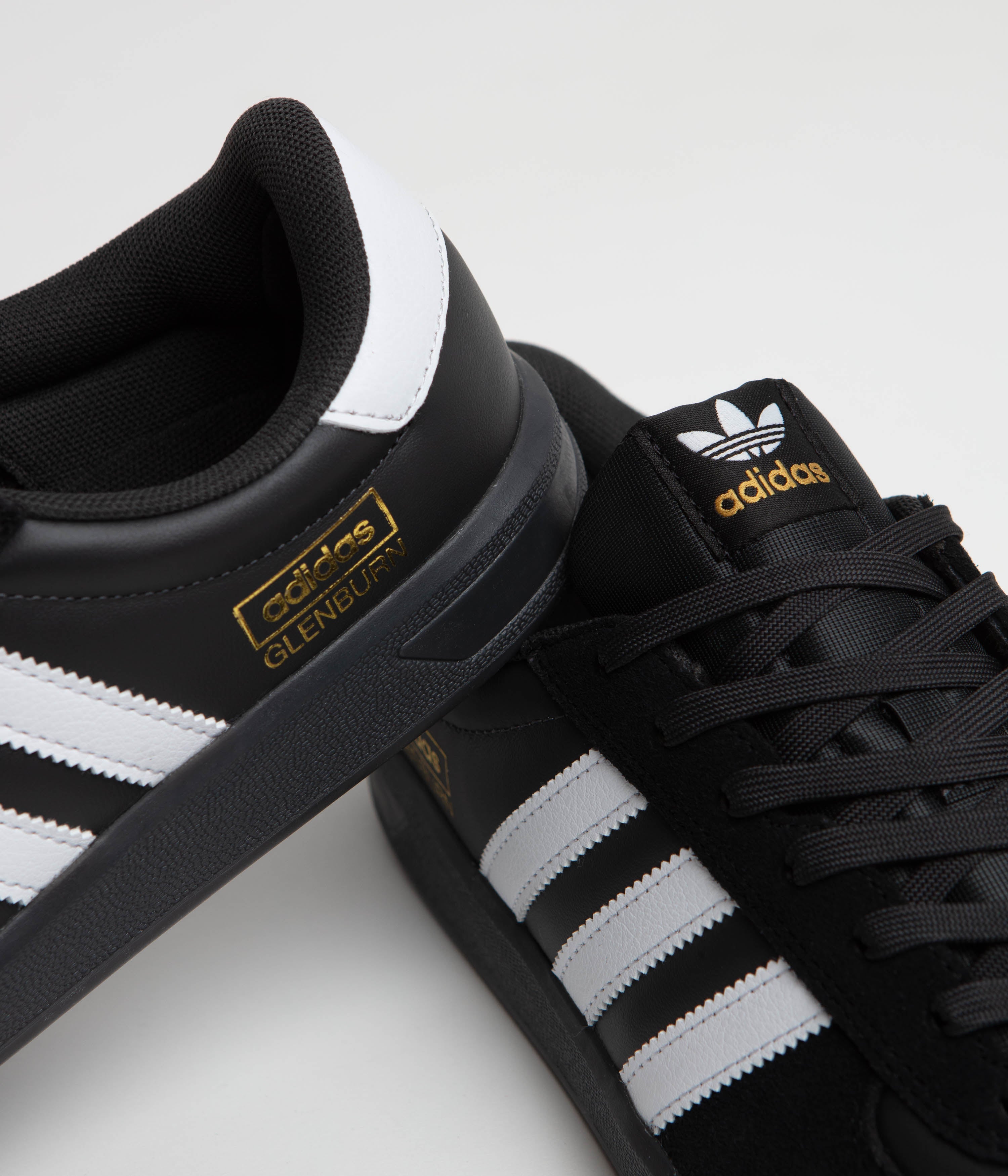 Adidas Glenburn Shoes - Core Black / FTWR White / Carbon