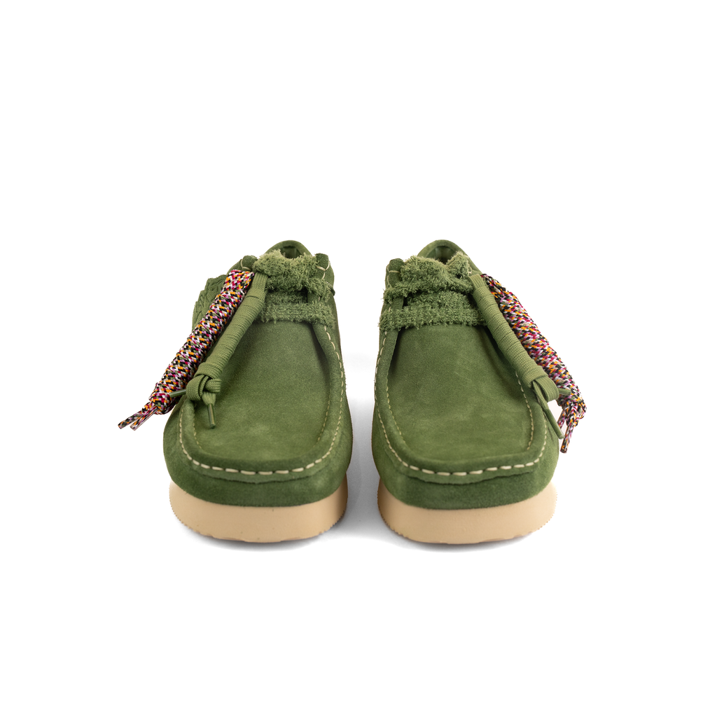 CLARKS WALLABEE - GREEN SUEDE