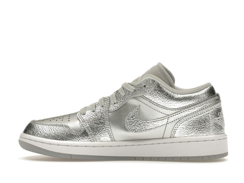 Jordan 1 Low SE Metallic Silver Women’s Sneaker FN5030-001
