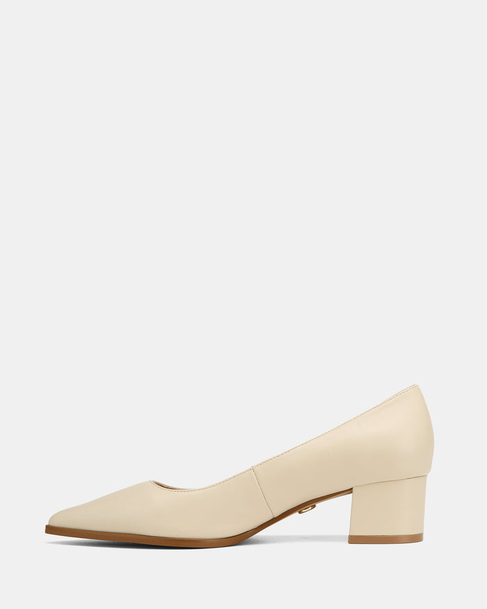 Fae Vintage Ivory Leather Pump