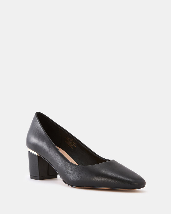Gael Black Leather Pump