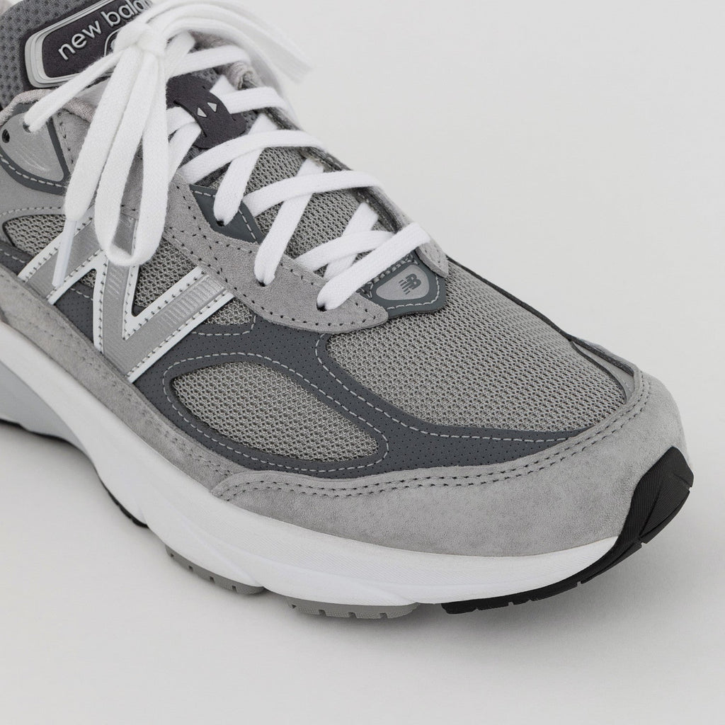 New Balance Men's Made in USA 990v6 Sport Lifestyle Shoes in Grey