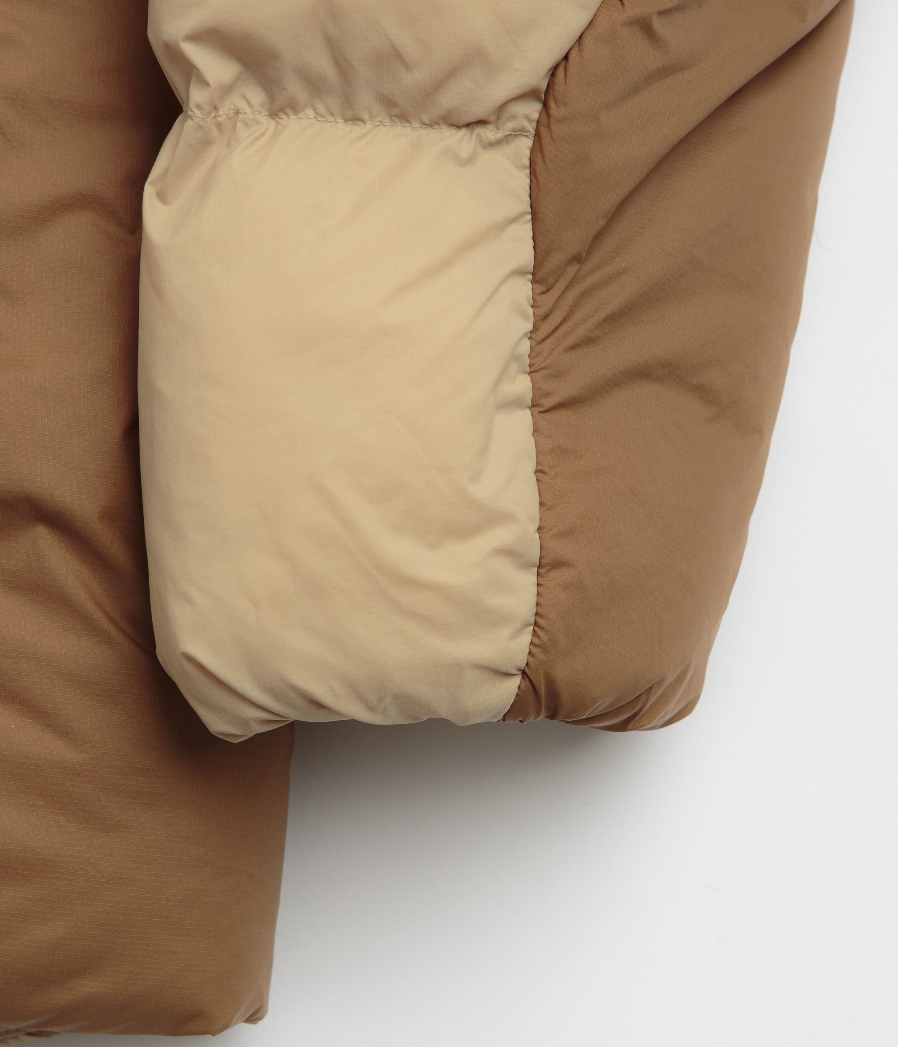 Nike ACG Lunar Lake Puffer Jacket - Parachute Beige / Summit White