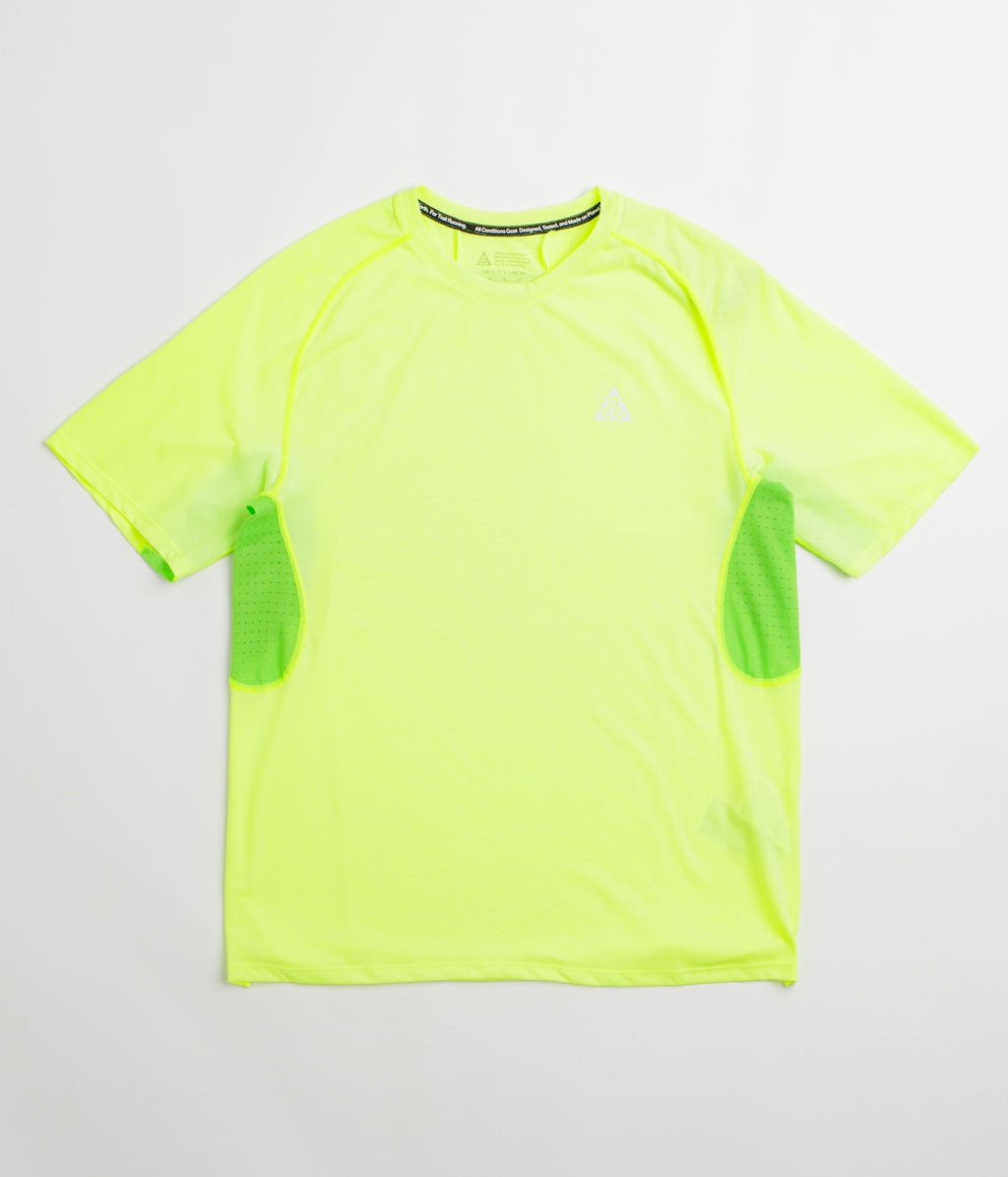 Nike ACG Solar Chase T-Shirt - Volt Ice / Mean Green / Summit White