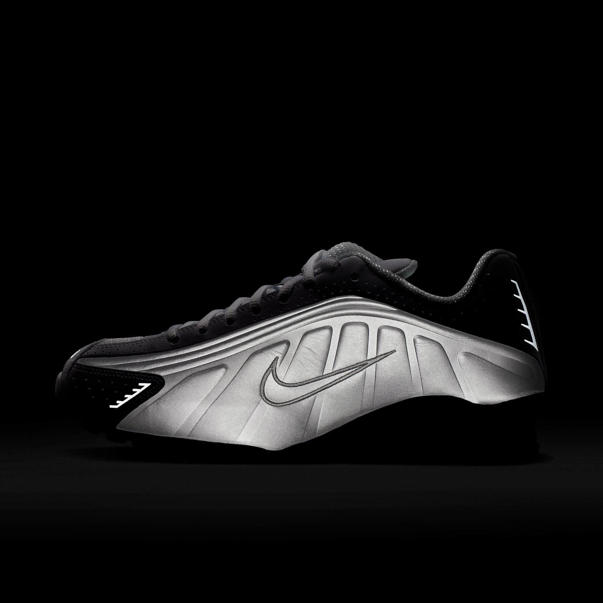 Nike Shox R4 "White Metallic" - Women's