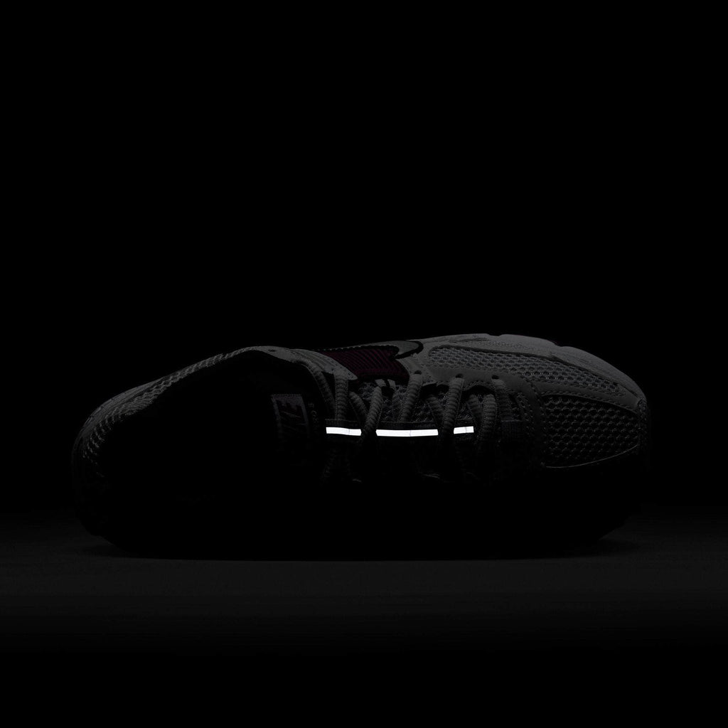 Nike Zoom Vomero 5 - Women's