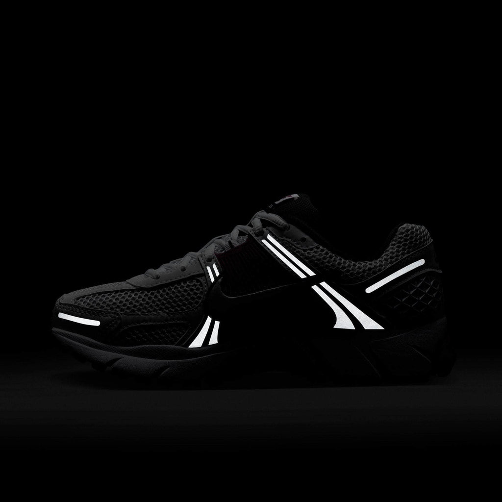 Nike Zoom Vomero 5 - Women's
