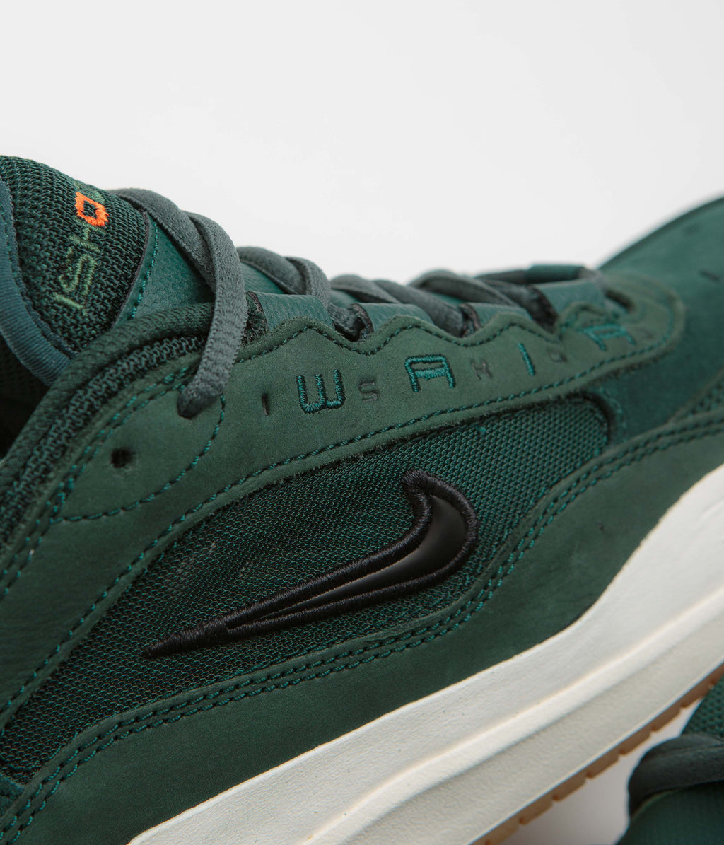 Nike SB Orange Label Air Max Ishod Shoes - Deep Fir / Black - Fir - Sail