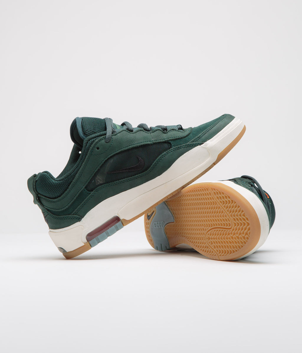 Nike SB Orange Label Air Max Ishod Shoes - Deep Fir / Black - Fir - Sail