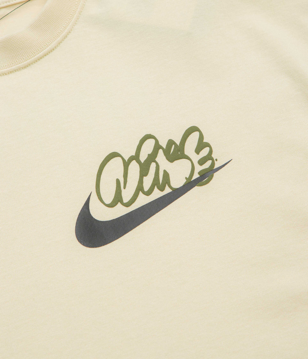 Nike Solo Swoosh GPX T-Shirt - Light Khaki