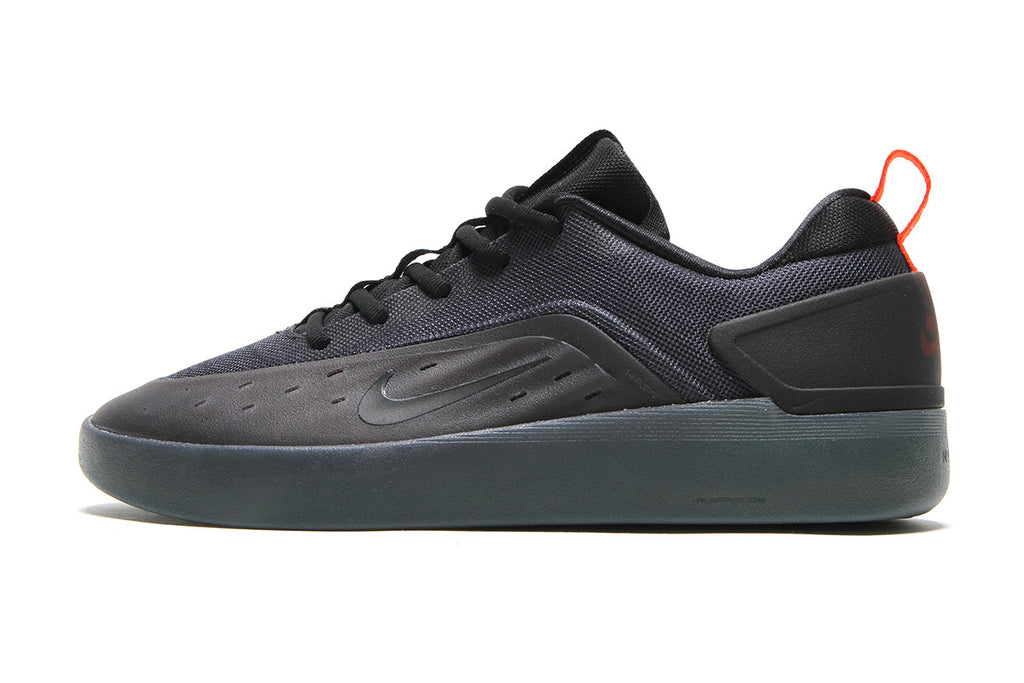 Zoom Nyjah 4